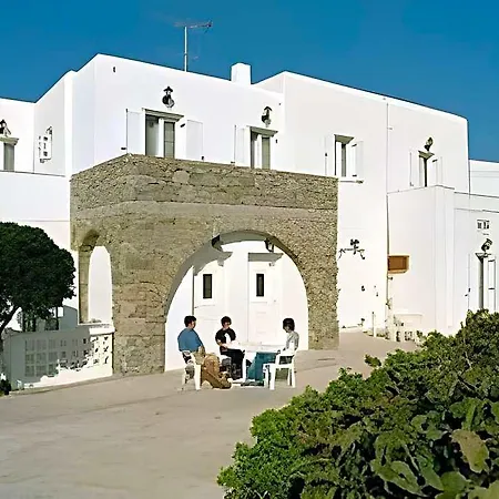 Peter Aparthotel 3*